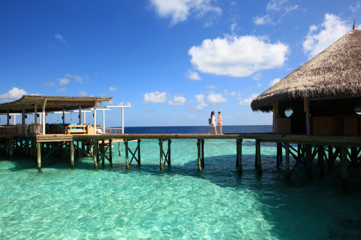 Chill_and_Es’sense_Six_Senses_Malediven_Travel_Deluxe