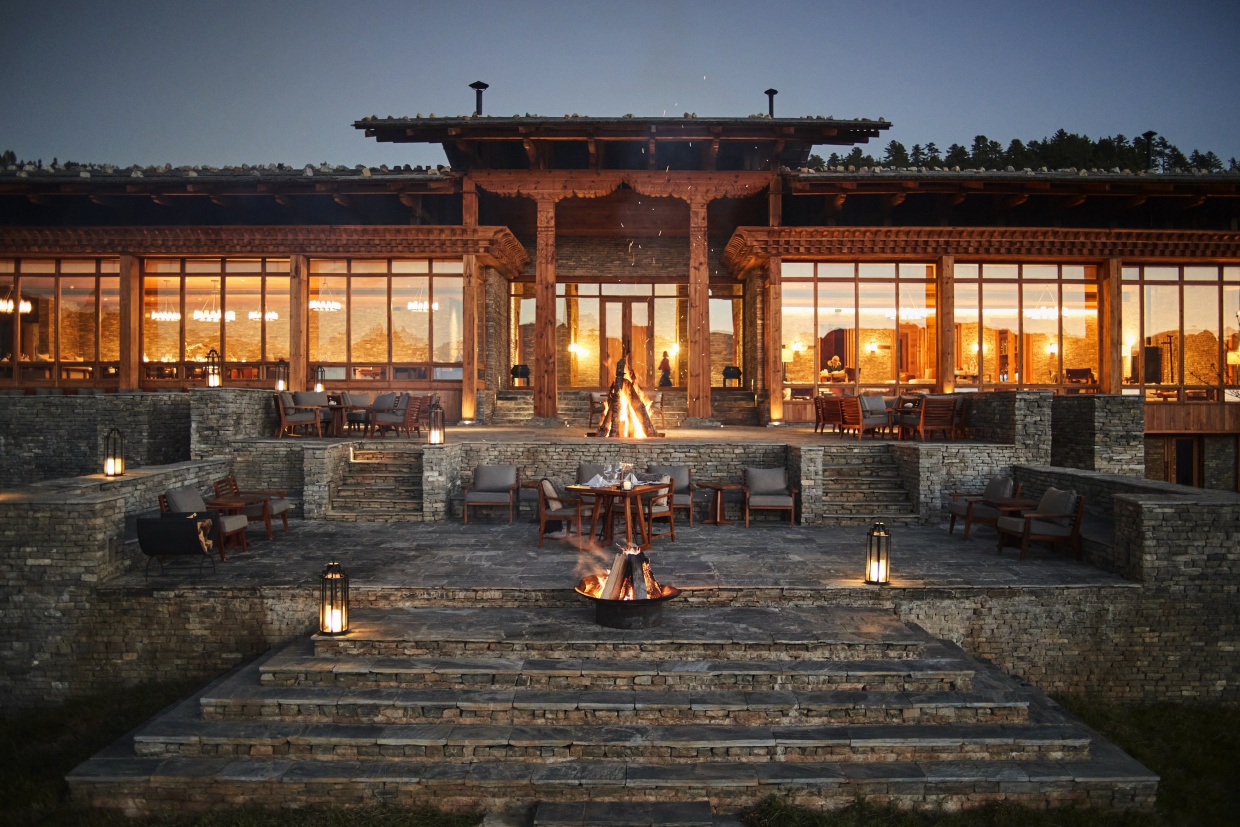 Paro_Main_Building_Six_Senses_Travel_Deluxe